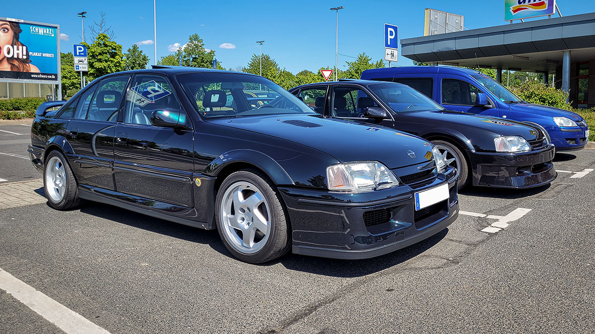 Lotus Omega und Opel Omega A Evolution 500 - Pirna 01.05.2025 - Carspotting